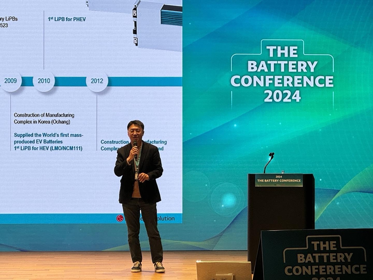[인터배터리] 전고체 배터리 전략…삼성SDI '선점'·LG엔솔 '제대로'