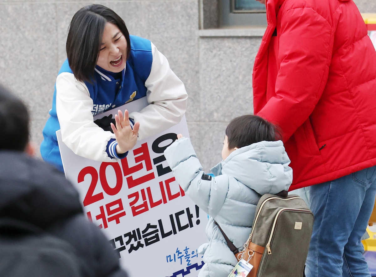 [4·10 격전지 르포] '171표 차 희비' 윤상현·남영희 재격돌