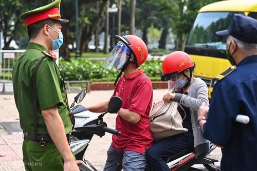 베트남서 50대 한인 '의류 1만8천점 밀반입' 혐의로 체포돼