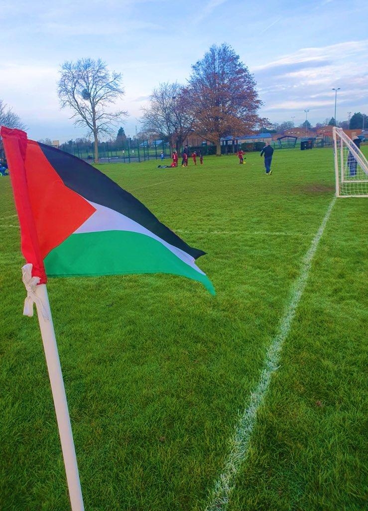 영국 유소년 축구 코너 플래그로 팔레스타인 국기…"교체 요청"