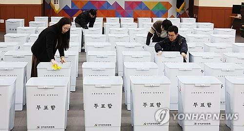 경남 여야 총선 전략은…국민의힘 싹쓸이 vs 민주당 과반 도전