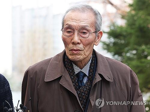 강제추행 혐의 배우 오영수 1심 '집행유예' 판결에 쌍방 항소