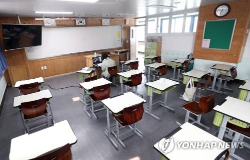 전북 중학교 교실 10년후 절반 '텅텅'…학령인구 5만→2만5천명