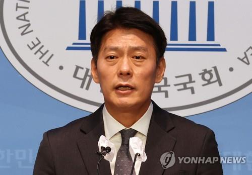 민주, '조수진 사퇴' 서울 강북을에 '친명' 한민수 전략공천(종합)