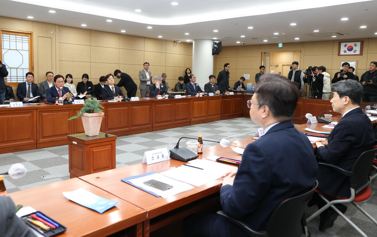 경남 11개 대학, 글로컬대학 신청…통합·연합·단독으로 도전
