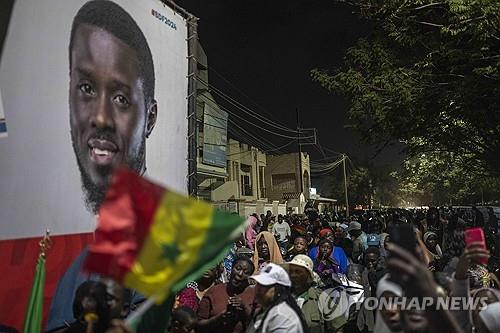 세네갈 대선서 야권 후보 개표 초반 우위…결선 가능성도