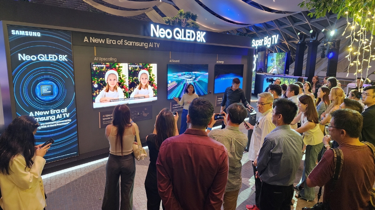 삼성전자, 싱가포르공항에 AI TV 신제품 체험존 열어