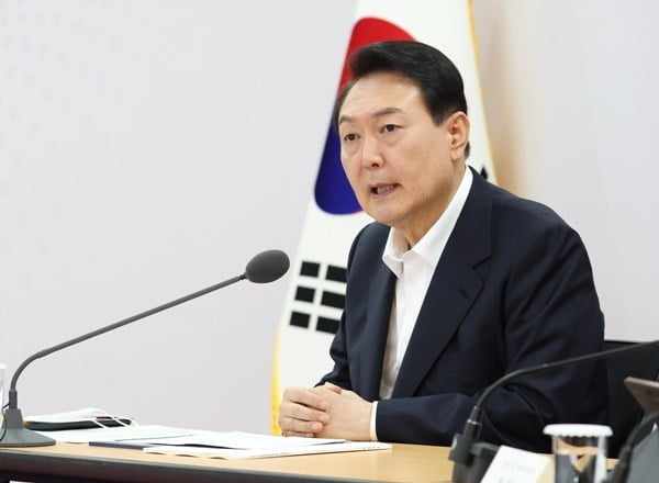 尹 "대구·경북 신공항 속도…2030년 개항할 것"