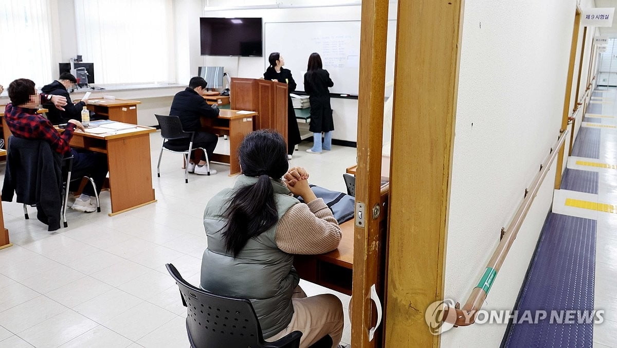 한 때 '신의 직장'이었는데…외면받는 직업