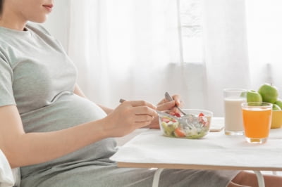 임신 중 먹은 음식이 태아 얼굴형에 영향 준다