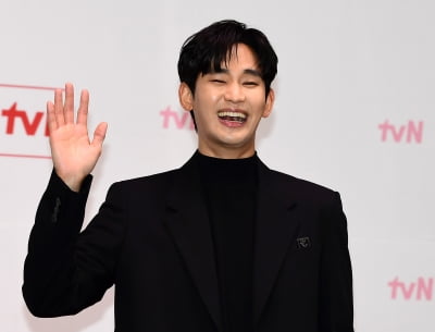 [TEN포토]김수현 '싱그러운 미소'