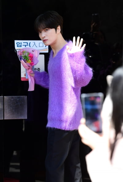 [TEN포토]김재중 '핸드폰에 넣고 싶은 외모'