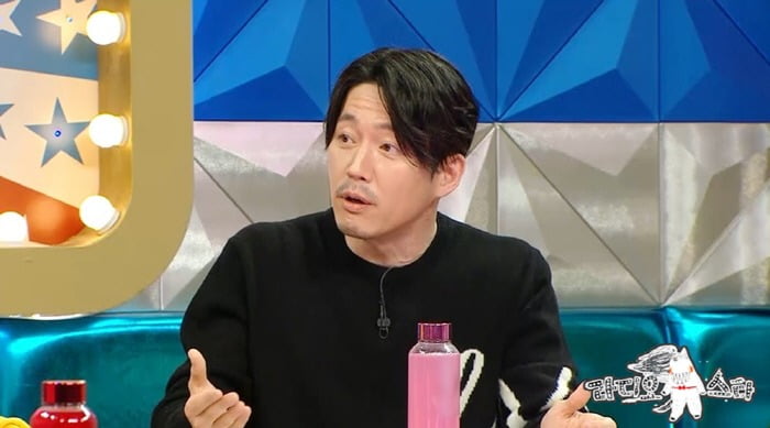 Jang Hyuk confessed that he has been living the life of a wild goose dad for a year.