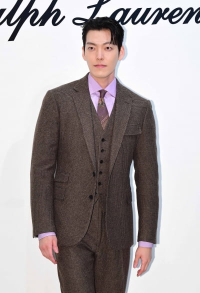 [TEN포토]김우빈 '일상이 화보'