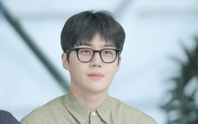 김선호 예능 복귀, '1박2일' 애틋함 여전…"문세윤 형과 함께해 의미有" ('먹보형2')