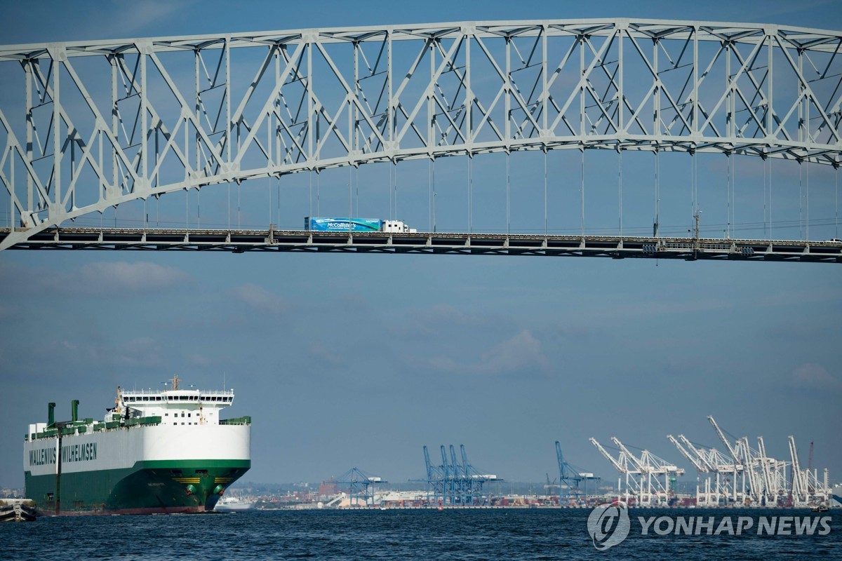 [월드&포토] 美 볼티모어 대형 다리 붕괴…순식간에 주저앉아