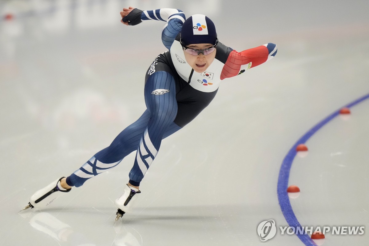빙속 김민선, 스프린트 세계선수권 500ｍ 2차 2위…종합 6위