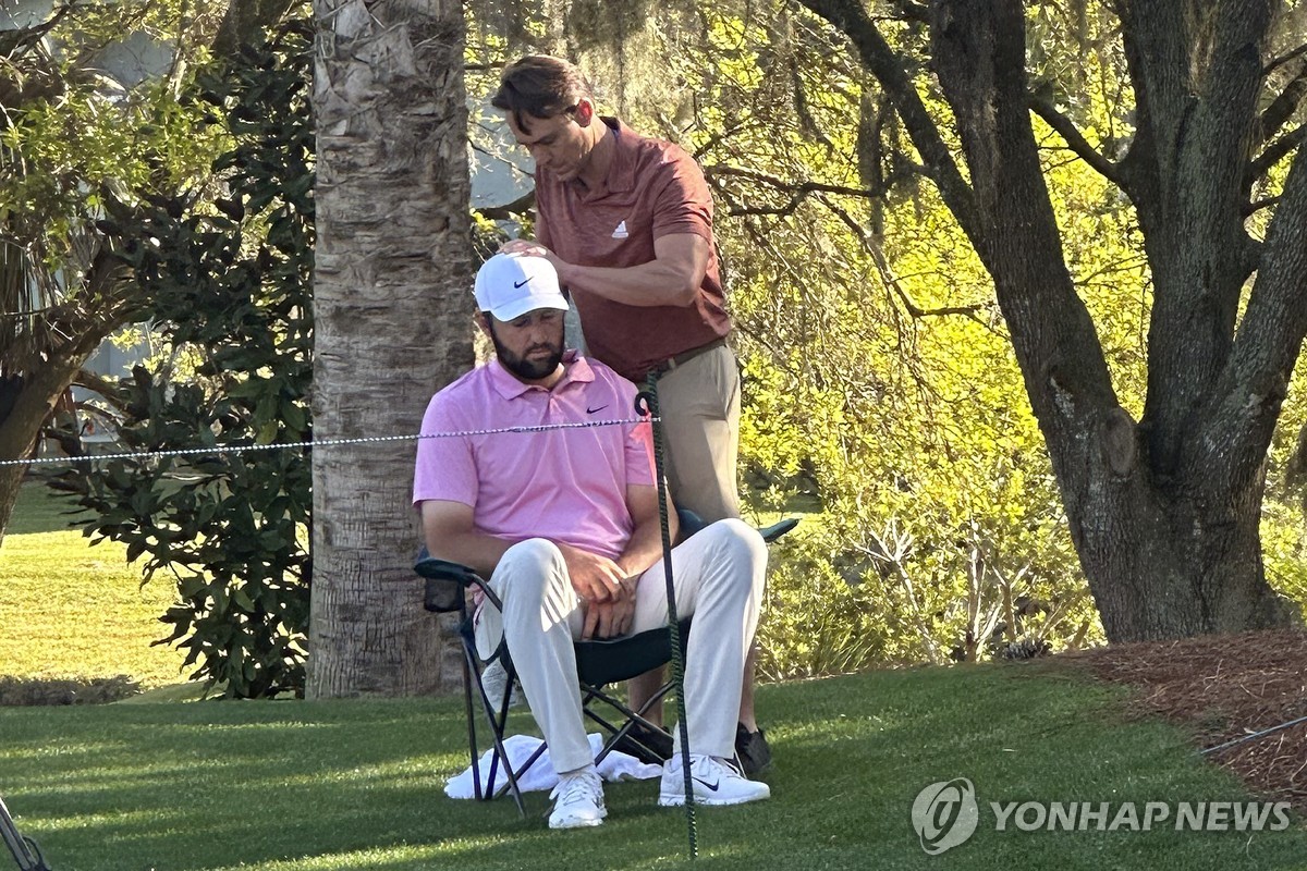 클라크, PGA 투어 플레이어스 챔피언십 2R도 선두…김시우 34위(종합)