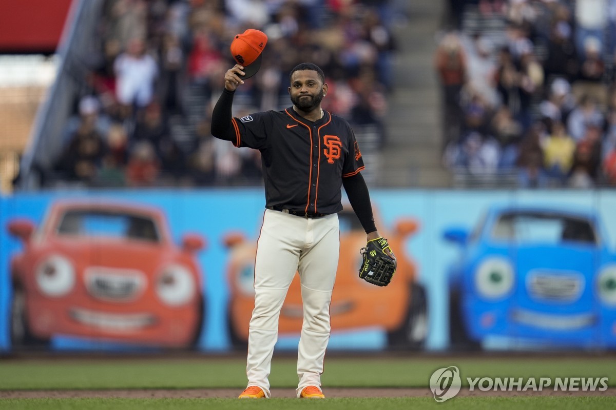 이정후, 첫 오라클파크 경기서 무안타…시범경기 타율 0.343(종합)