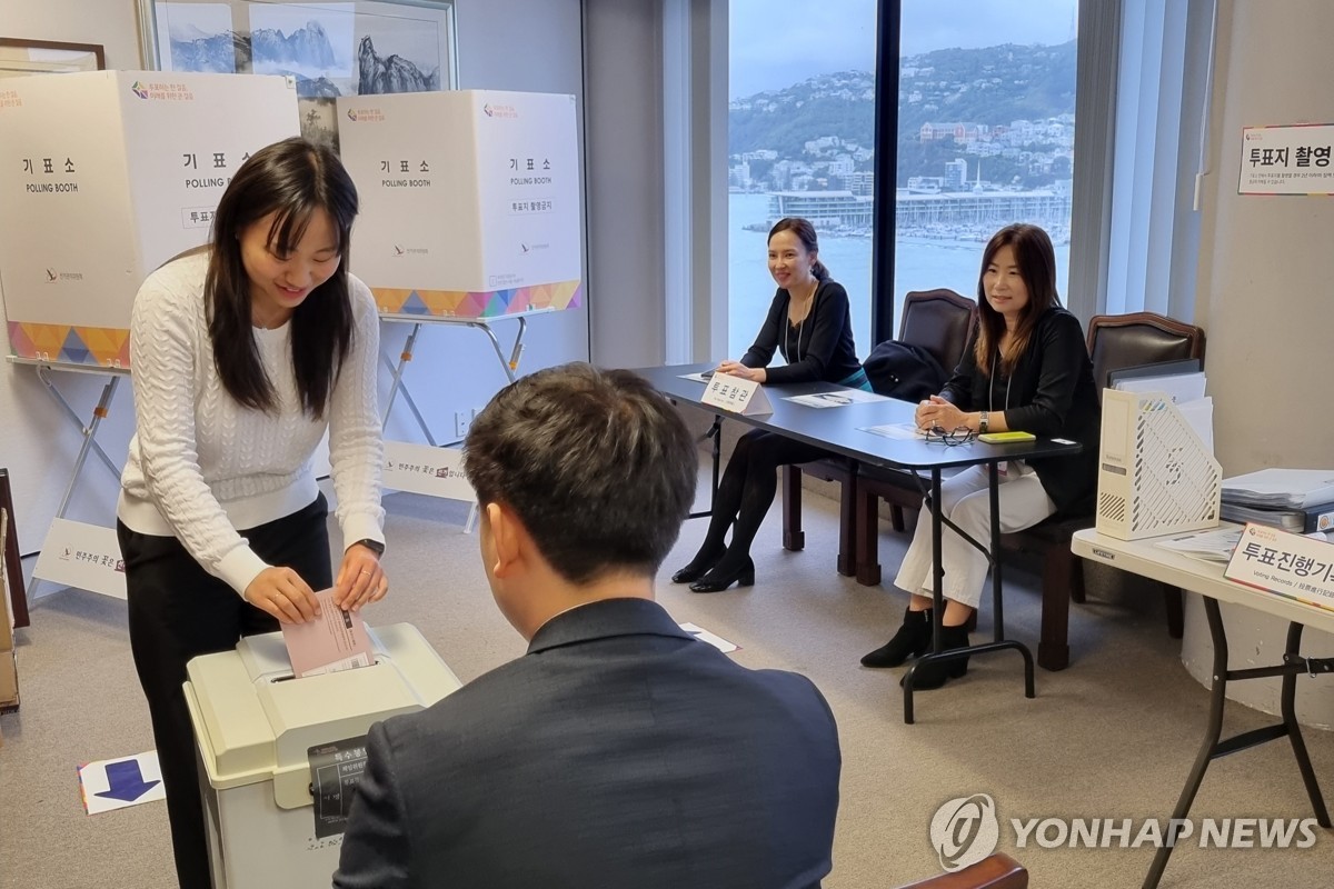 지구촌 곳곳서 4·10총선 재외투표 시작…'소중한 한 표' 행사(종합)