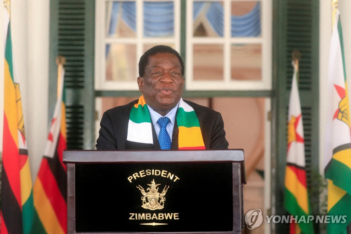 美, 짐바브웨 대통령 제재…"다이아 밀매·인권 침해 관여"