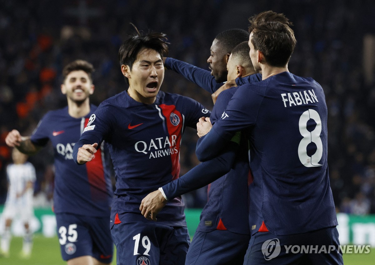 이강인, UCL 첫도움…PSG는 R소시에다드 꺾고 3년 만에 8강행(종합)