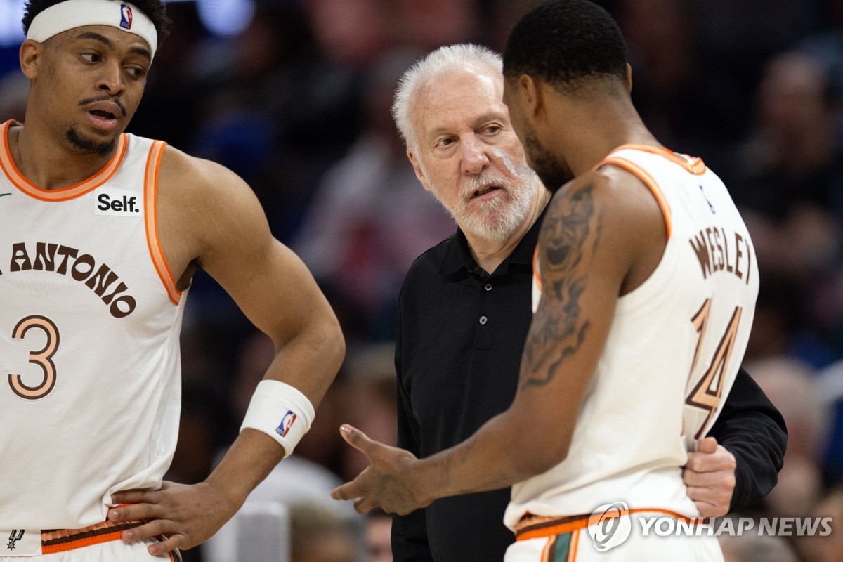 커리 빠진 NBA 골든스테이트, 서부 최하위 팀에 충격패