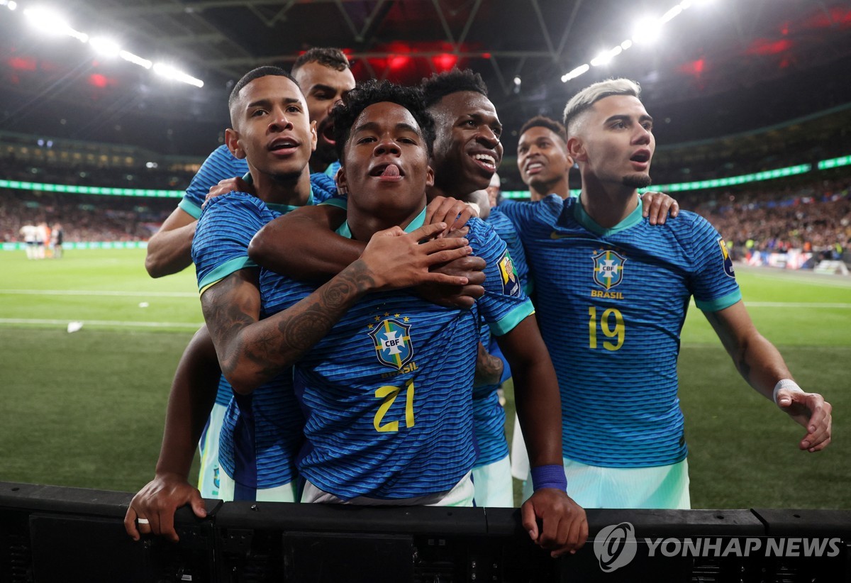 17세 엔드릭 '데뷔골이 결승골'…브라질, 잉글랜드에 1-0 승리