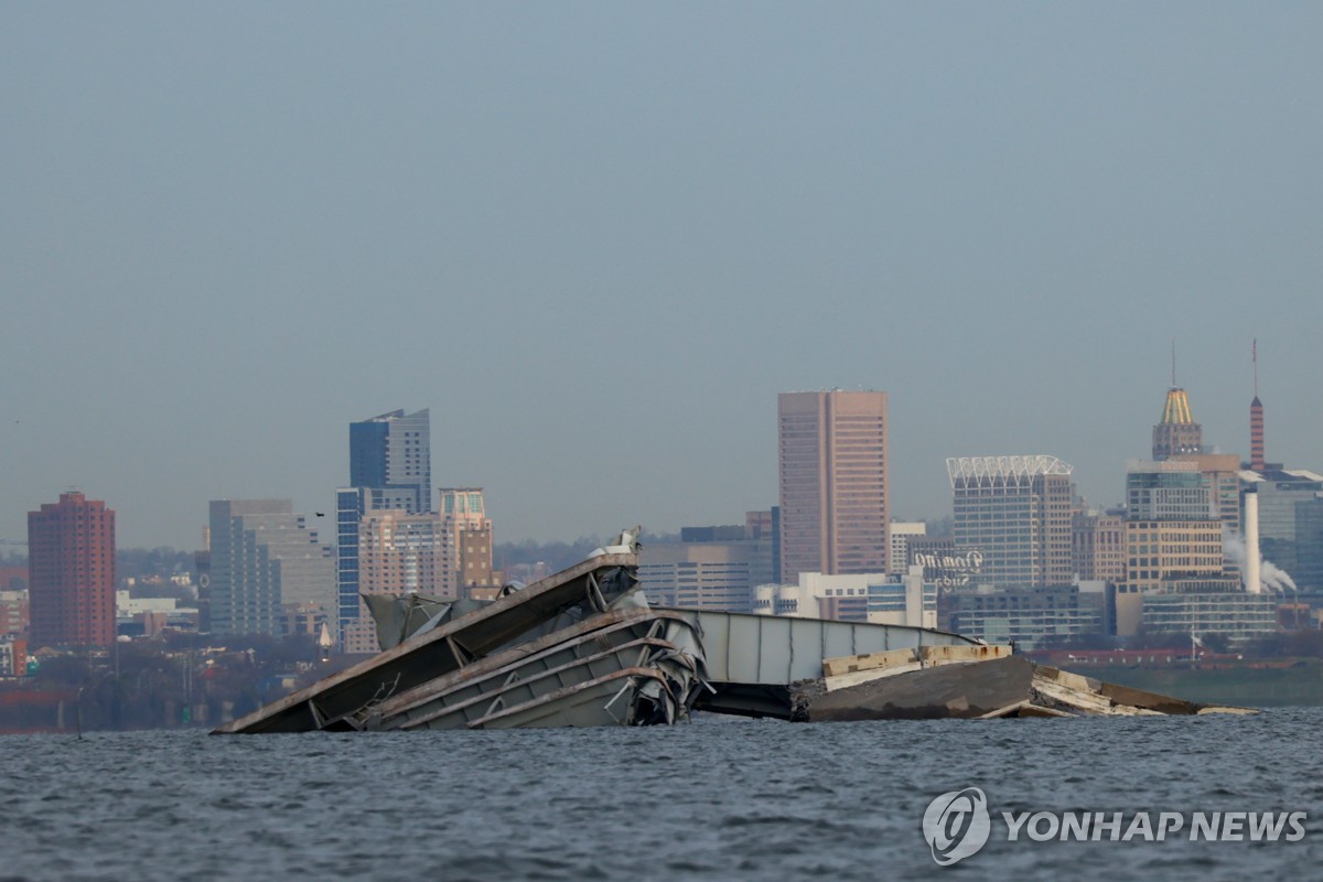 [월드&포토] 美 볼티모어 대형 다리 붕괴…순식간에 주저앉아