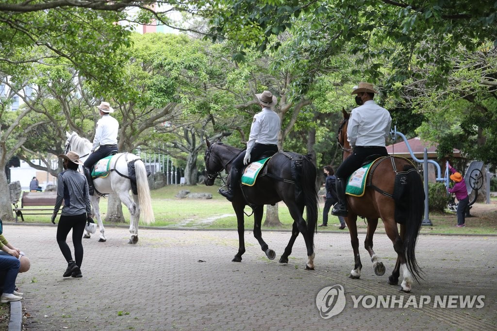 제주역사관 짓는다고 부족한 신산공원 녹지공간 줄이나