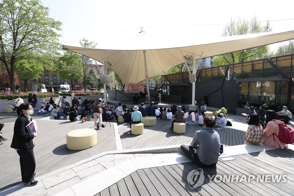 호평받은 연극도 재공연은 산 넘어 산…"상 받아도 어려워"