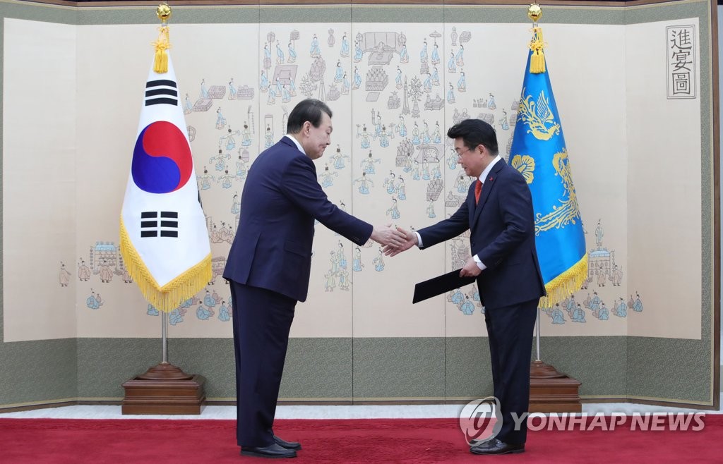 '고발사주' 기소된 김종구 주몽골 대사 15개월만에 교체