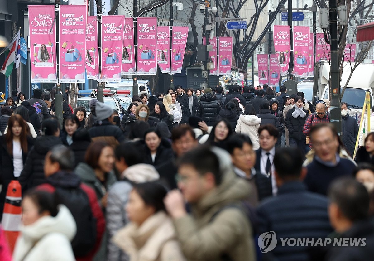 문체부 "코리아그랜드세일에 외국인 관광객 12만명…역대 최다"