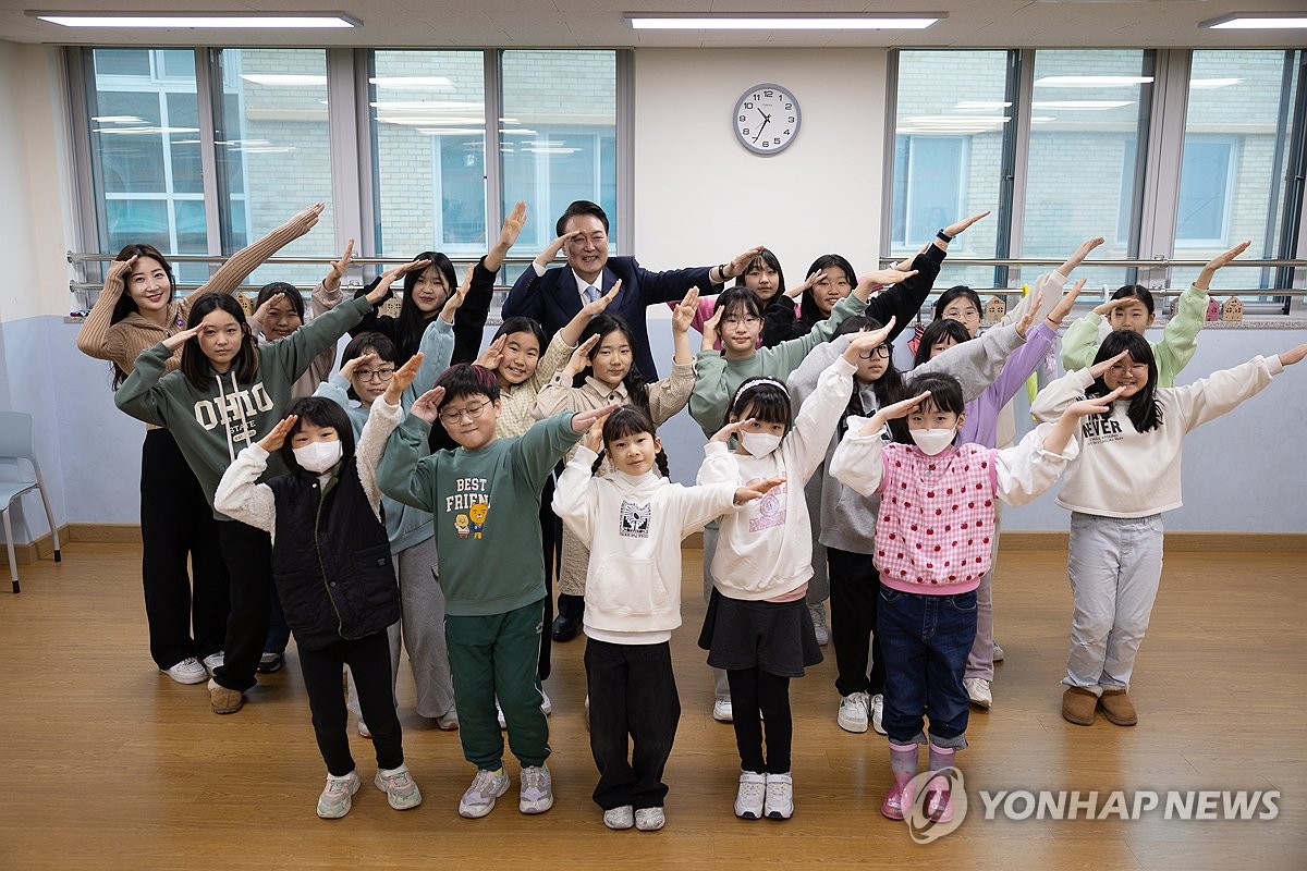 초1 이제 '학원뺑뺑이' 대신 늘봄학교로…2천700개교서 시행