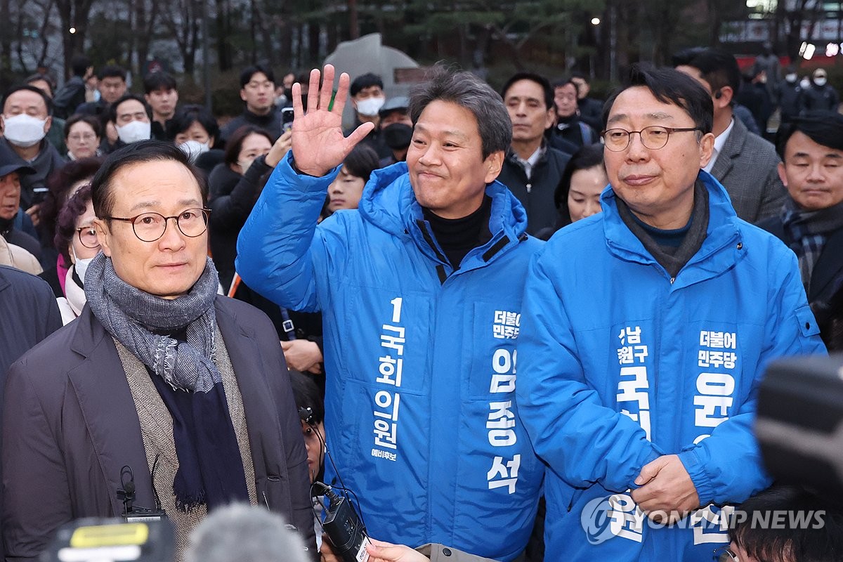 '비명' 이인영·전해철 살린 민주, '文明충돌' 확전자제?