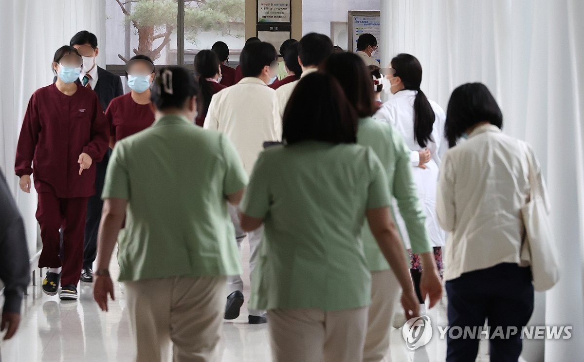 전국 확산하는 의대 교수 '사직 결의'…커져가는 환자 '불안'(종합)