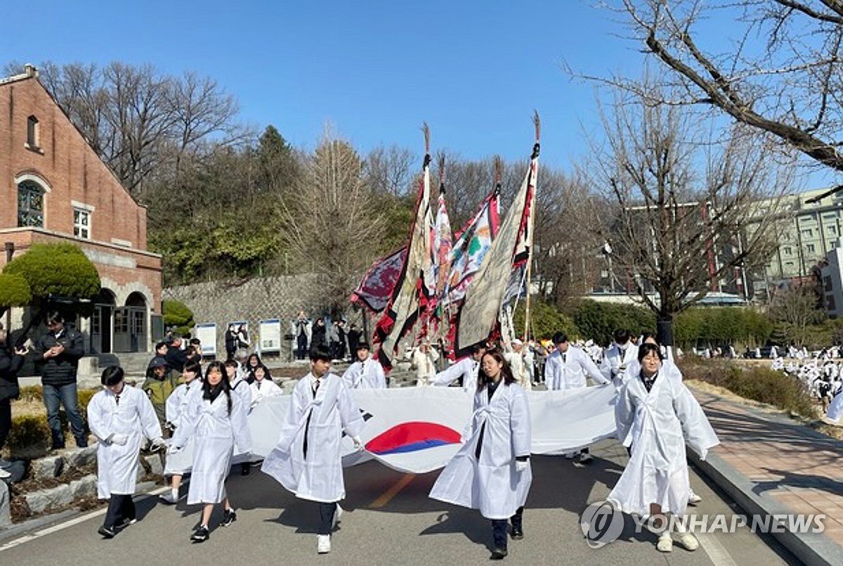 전주서 '3·13 만세운동' 재현…시민 500명 "대한독립 만세"