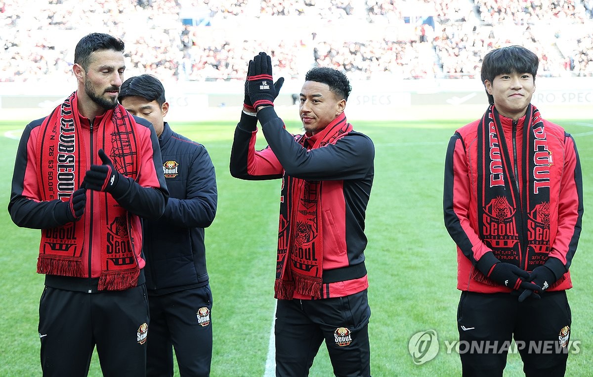 린가드 파워·기동 매직에 상암벌 들썩…인기구단 돌아온 FC서울