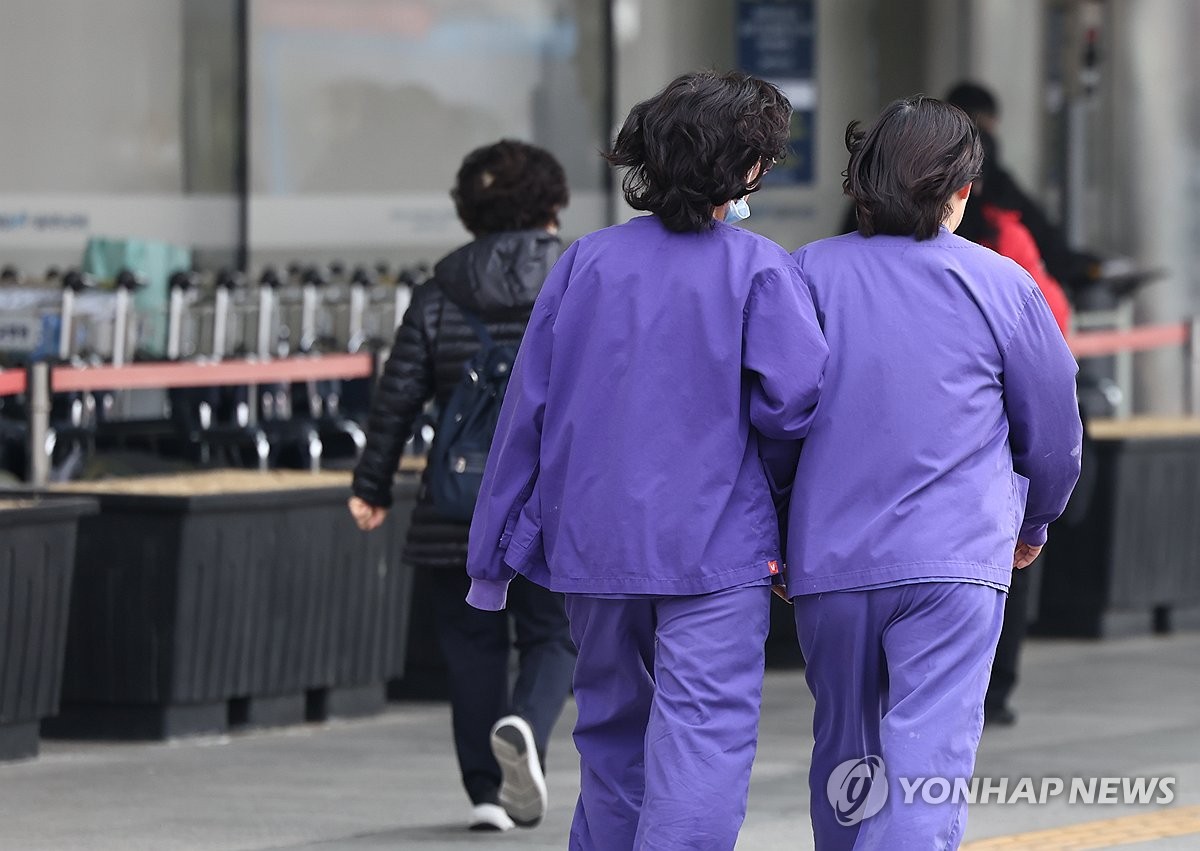 전공의 행정처분 '속도'…의대 교수들 '집단대응' 논의 본격화