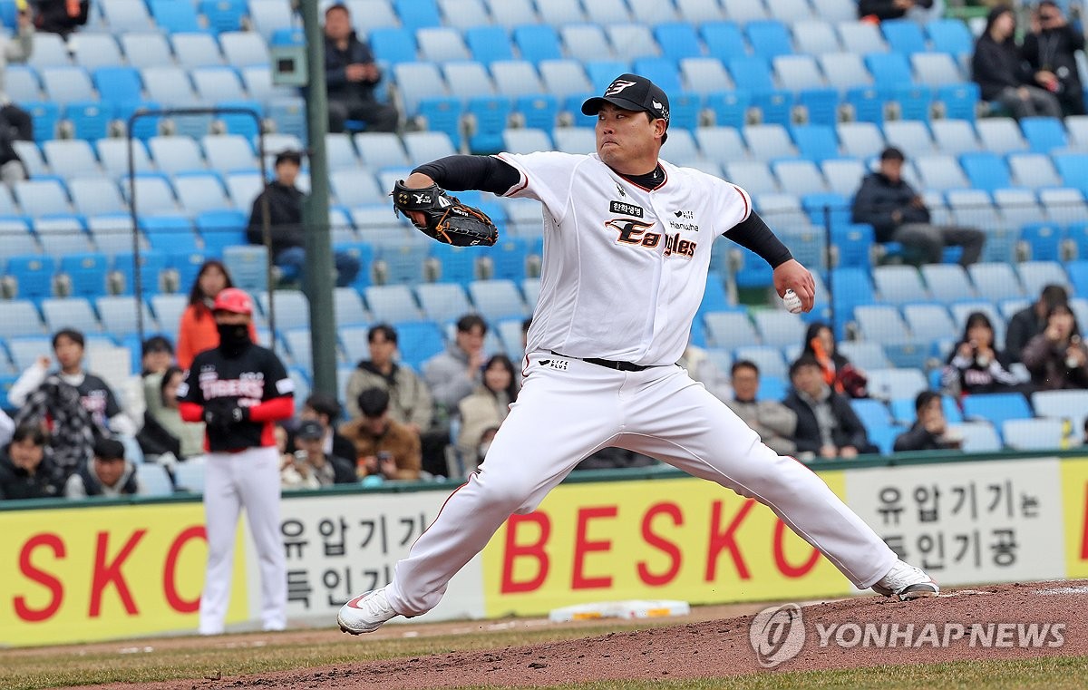 류현진, 첫 시범경기 4이닝 1실점…타구 2번 맞았지만 '이상 무'