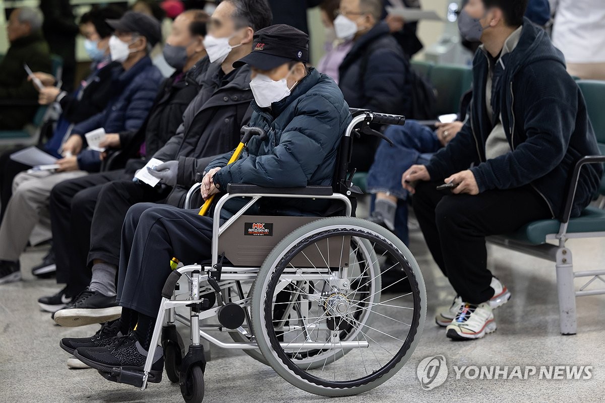 출구 못 찾는 의정 갈등…의대교수 집단행동 움직임 가시화(종합)