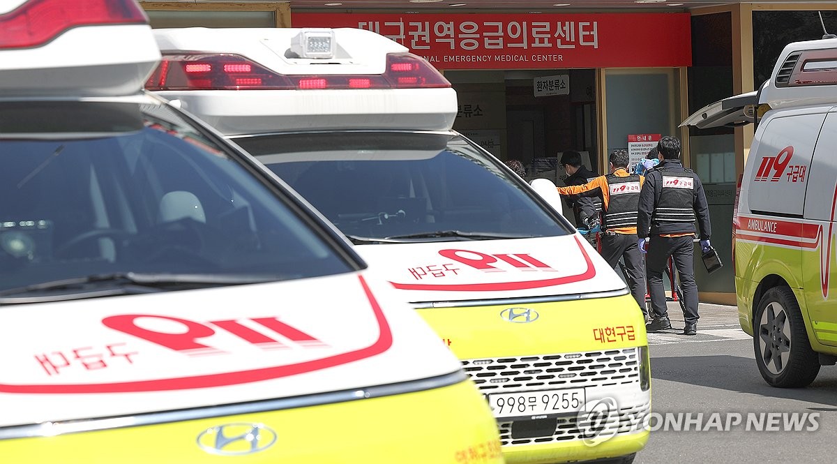 [의료대란 한달] 구급대원들 "세종 환자, 병원 없어 전북까지 이송해"