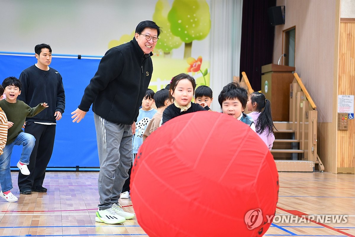 유튜버·치어리더도 '부산형 늘봄학교 재능기부' 참여