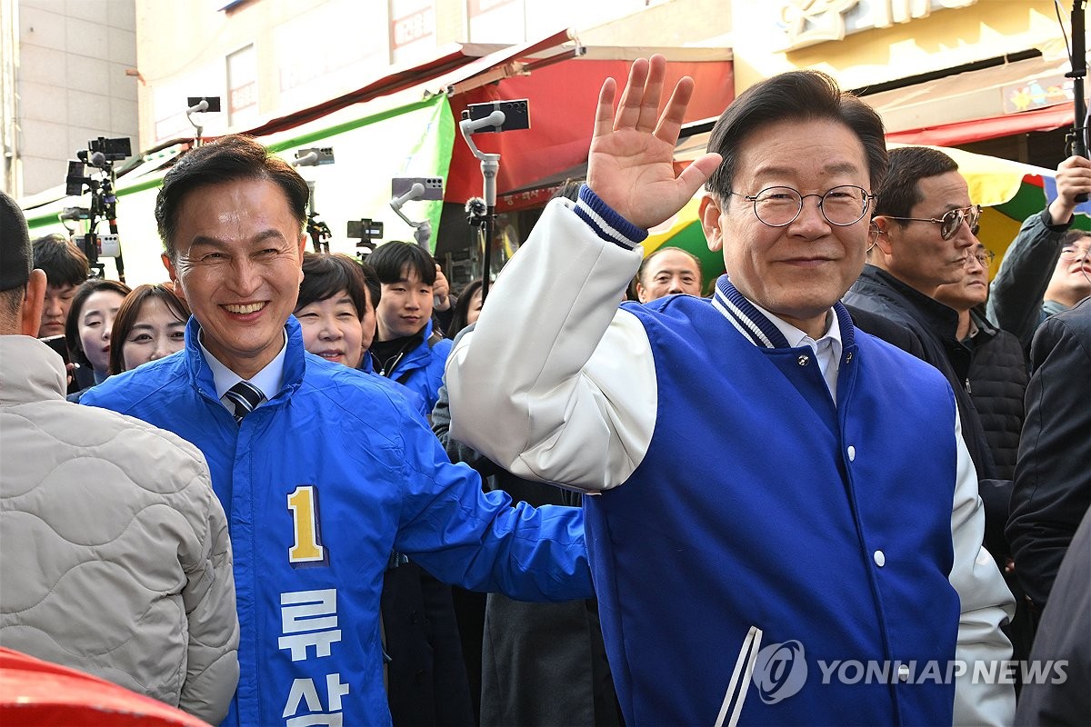 이재명, 동작·용산 '한강벨트' 화력지원…"'어쩔래 정권' 심판"(종합)