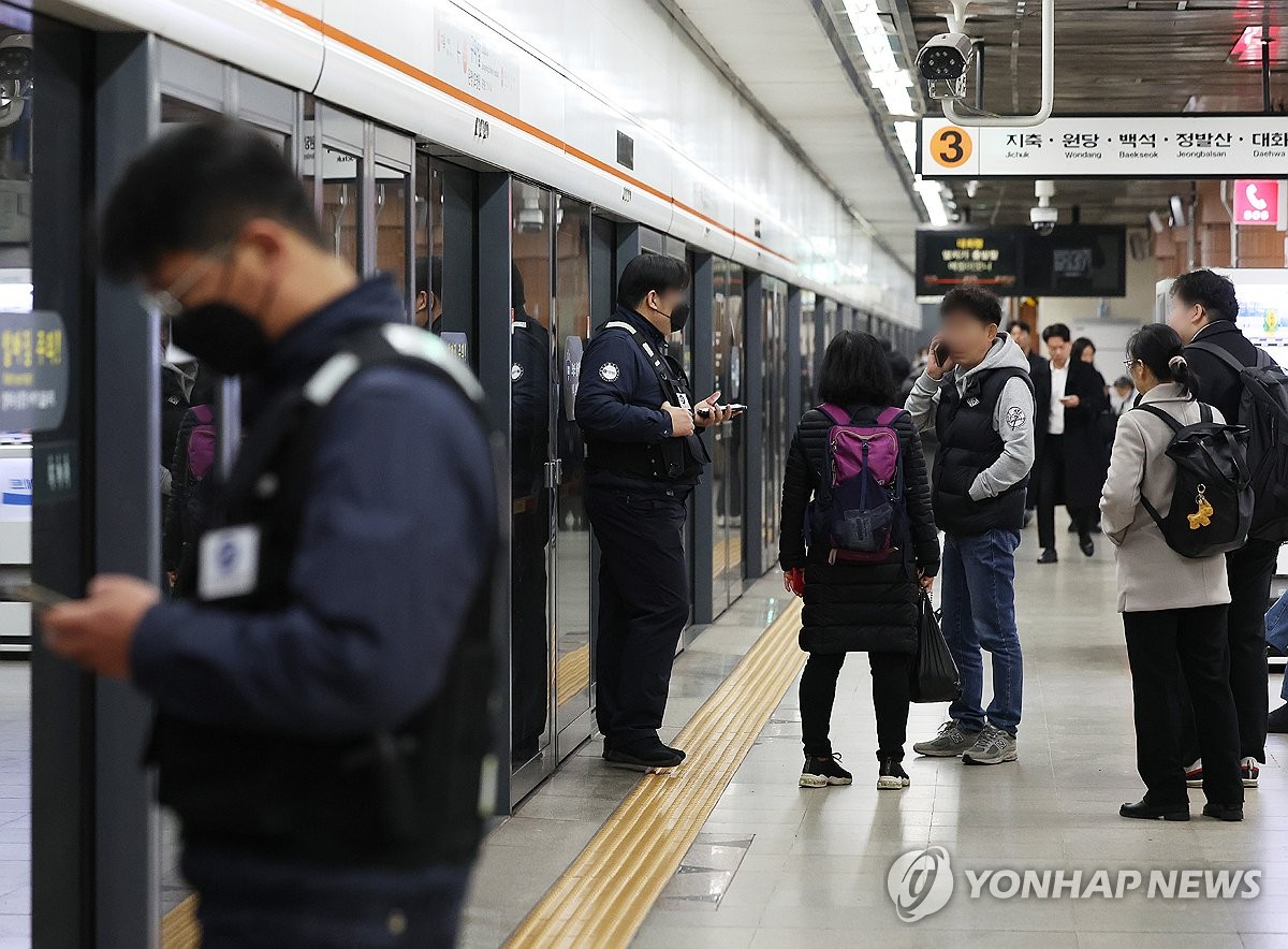 지하철 3호선 운행 차질로 출근길 대란…6시간 만에 정상운행(종합3보)