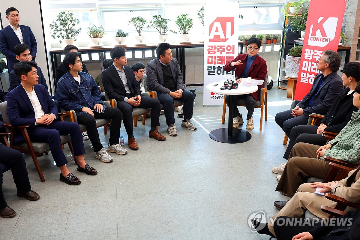 '불모지' 호남 찾은 한동훈 "광주의 마음 얻고 선택받고 싶다"(종합)