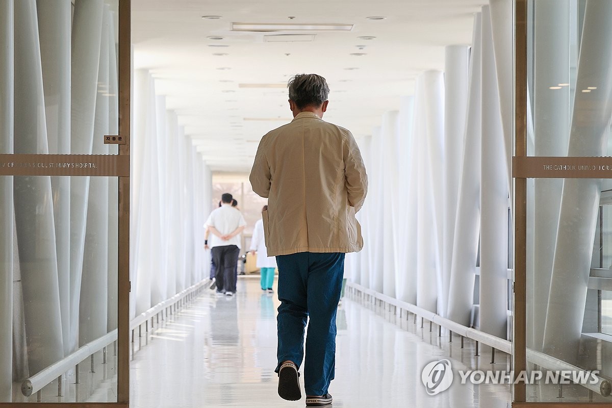 증원 '쐐기'에 의대교수들 집단 사직서 제출 규모 커지나(종합)