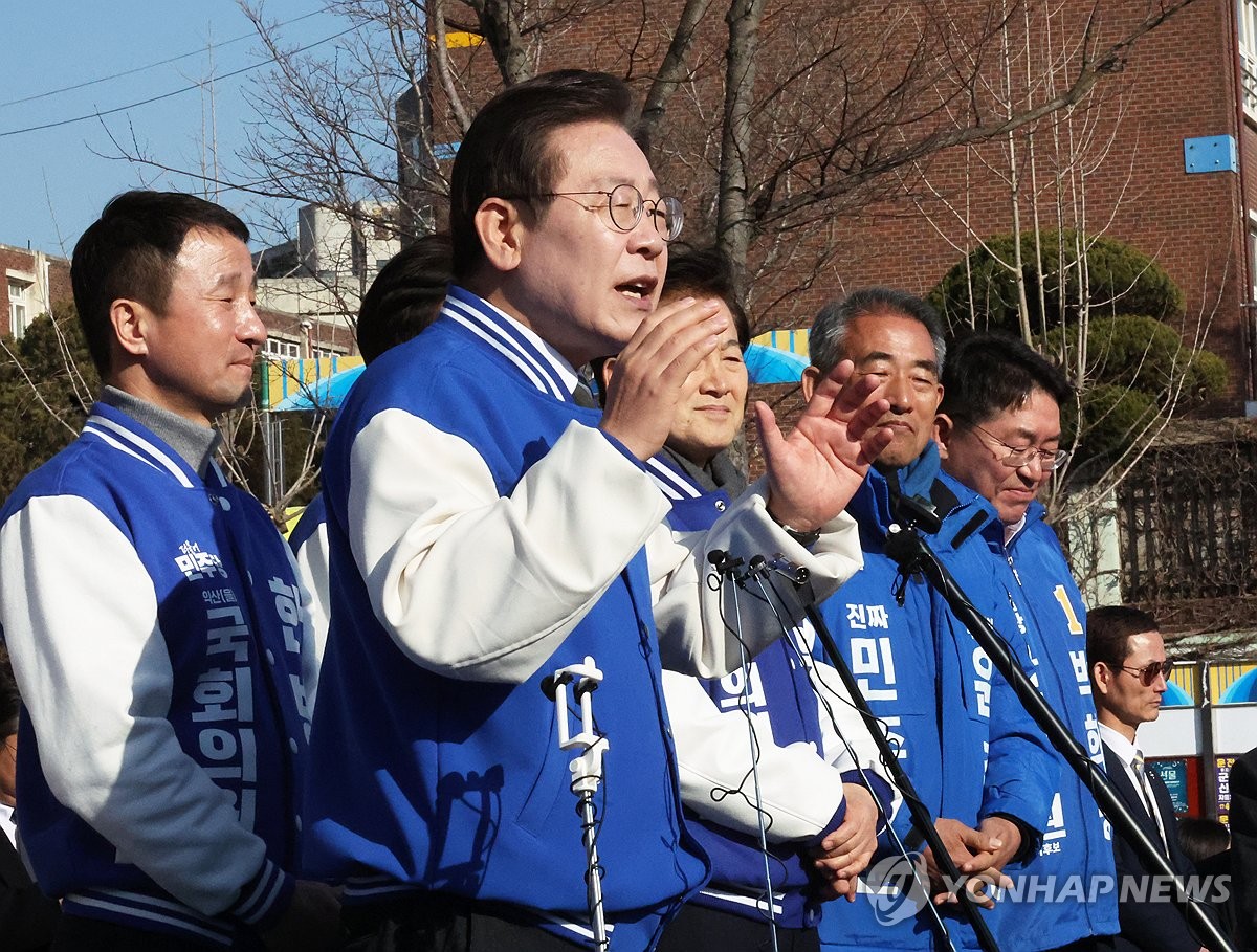 이재명, 인천 계양을 후보등록…"尹정권 폭정 멈춰 세워야"