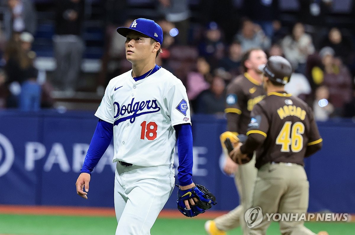 '최악의 MLB 데뷔전' 다저스 야마모토 "패배 책임감…시즌 길다"(종합)