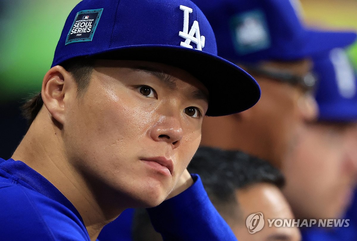 '최악의 MLB 데뷔전' 다저스 야마모토 "패배 책임감…시즌 길다"(종합)